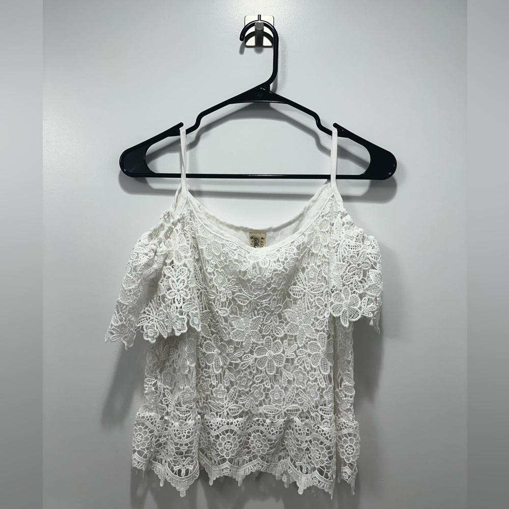 White blouse - Woven details